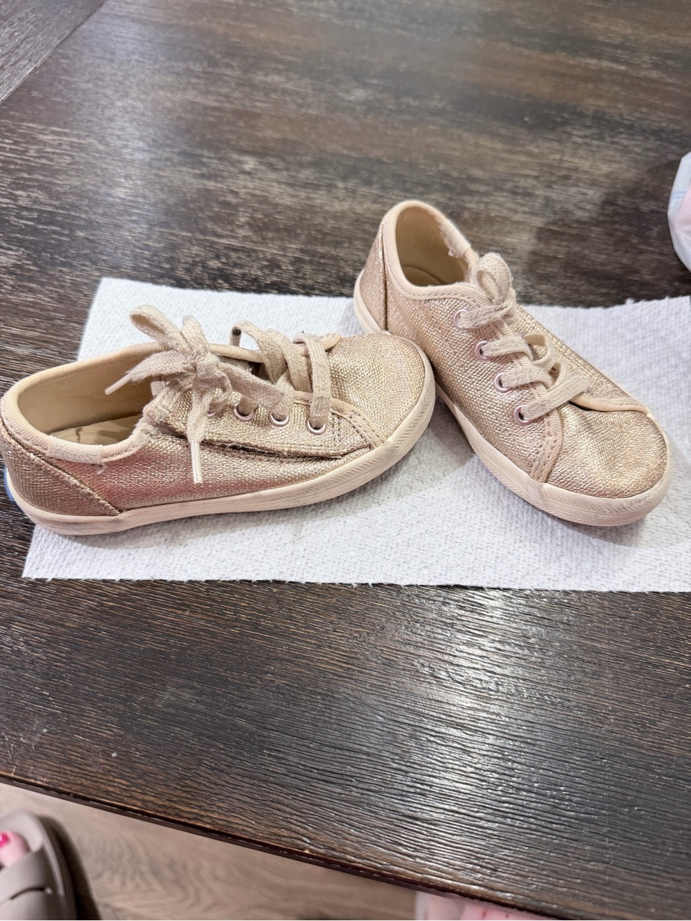 Keds Girls Metallic Gold Sneakers, 8C